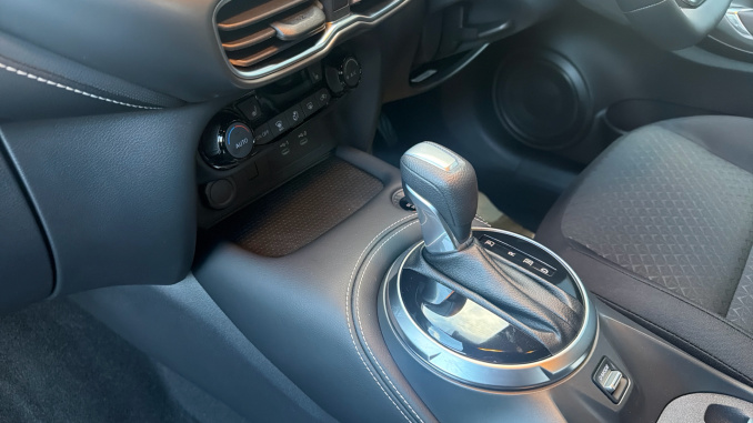 Nissan Juke 1.6 Hybrid N-Connecta 5dr Auto [Revised] Hybrid Hatchback - Image 13